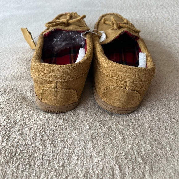 NWT Genuine Suede Moccasin Slippers 9 - Picture 7 of 16